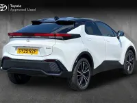 Used Toyota C-HR 138 HP (101 kW) 2025 Platinum white SUV