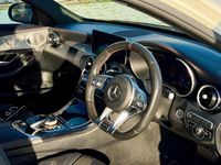 Begagnad Mercedes C43 AMG Premium Plus 2019 Vit Sedan