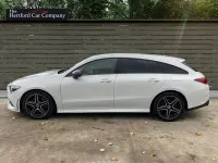 Used Mercedes CLA200 Shooting Brake Executive 163 HP (119 kW) 2023 White Estate