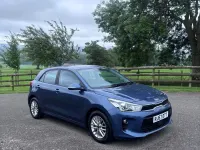 Used Kia Rio 99 HP (72 kW) 2017 Blue Hatchback