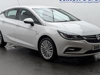 Used Vauxhall Astra Elite 110 HP (80 kW) 2017 White Hatchback