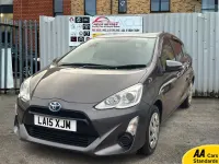 Gebraucht Toyota Yaris Hybrid 100 PS (73 kW) 2015 Grau Kleinwagen