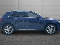 Używany Audi Q3 S-Line 150 KM (110 kW) 2024 Niebieski SUV
