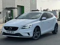Used Volvo V40 R-Design Pro 150 HP (110 kW) 2018 White Hatchback