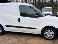 Used Fiat Doblò 90 HP (66 kW) 2016 White MPV