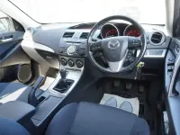 Used Mazda 3 105 HP (77 kW) 2011 Red Hatchback