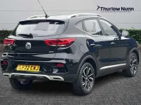 Käytetty MG ZS Exclusive 106 HP (77 kW) 2022 Musta Katumaasturi