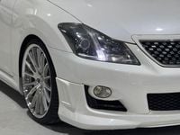 Used Toyota Crown 2008 White Sedan