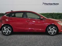 Używany Hyundai i20 90 KM (66 kW) 2026 Czerwony Hatchback
