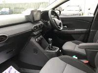 Begagnad Dacia Jogger Extreme 140 HK (102 kW) 2024 Svart Minibuss