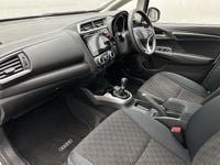 Used Honda Jazz SE 102 HP (75 kW) 2017 White Hatchback