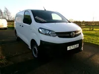 Gebraucht Vauxhall Vivaro Edition 120 PS (88 kW) 2021 Weiß Van / Kleinbus
