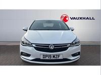 Used Vauxhall Astra SRi 150 HP (110 kW) 2019 White Hatchback