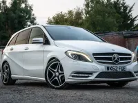 Used Mercedes B180 2012 White Hatchback