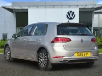 Used VW Golf VII SE 131 HP (96 kW) 2018 Silver Hatchback