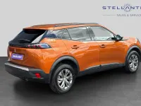 Used Peugeot 2008 Active+ 100 HP (73 kW) 2023 Orange SUV