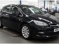 Second-hand Vauxhall Astra Edition 2015 Negru Hatchback
