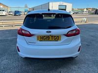 Used Ford Fiesta Titanium 100 HP (73 kW) 2019 Frozen white Hatchback