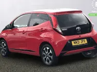 Used Toyota Aygo Trend 72 HP (52 kW) 2021 Red Hatchback