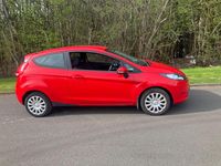 Usado Ford Fiesta 82 HP (60 kW) 2012 Vermelho Citadino