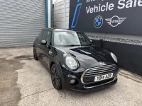 Używany Mini Cooper Hatch 136 KM (100 kW) 2014 Czarny Hatchback