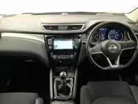 Used Nissan Qashqai N-Connecta 110 HP (80 kW) 2017 Grey SUV