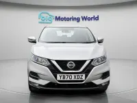 Used Nissan Qashqai Acenta Premium 140 HP (102 kW) 2020 Silver SUV
