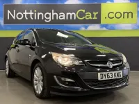 Używany Vauxhall Astra Elite 165 KM (121 kW) 2013 Czarny Hatchback