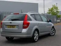 Used Kia Ceed Sportswagon 89 HP (65 kW) 2012 Silver Estate