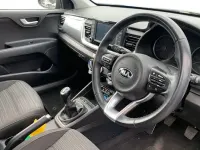 Usado Kia Stonic 120 CV (88 kW) 2020 Gris SUV