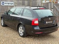 Used Skoda Octavia Elegance 105 HP (77 kW) 2010 Black Estate