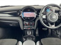 Used Mini John Cooper Works 228 HP (167 kW) 2024 Green Hatchback