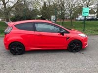 Used Ford Fiesta ST 2015 Red Hatchback
