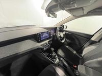 Usado Skoda Kamiq SE 85 HP (62 kW) 2025 Preto SUV