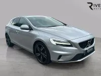 Used Volvo V40 R-Design Pro 120 HP (88 kW) 2018 Bright silver Hatchback
