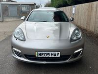Used Porsche Panamera 250 HP (183 kW) 2012 Silver Hatchback