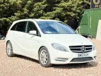 Usado Mercedes B180 2012 Branco Monovolume