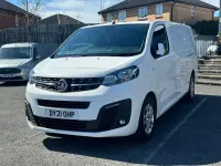 Second-hand Vauxhall Vivaro Sportive 100 CP (73 kW) 2021 Alb Monovolum