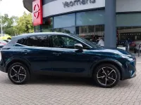 Used Nissan Qashqai Tekna 138 HP (101 kW) 2025 Green SUV