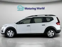 Usado Dacia Jogger Essentiel 109 HP (80 kW) 2022 Branco Monovolume
