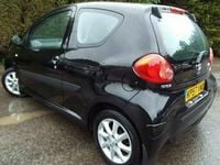 Begagnad Toyota Aygo 2007 Halvkombi