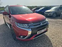 Usado Mitsubishi Outlander P-HEV 200 HP (147 kW) 2015 Vermelho SUV