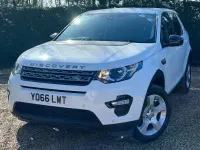 Used Land Rover Discovery 5 Pure 150 HP (110 kW) 2017 White SUV