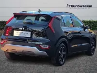 Begagnad Kia Niro 139 HK (102 kW) 2023 Svart SUV