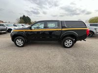 Used Nissan Navara Acenta 163 HP (119 kW) 2021 Black Pickup