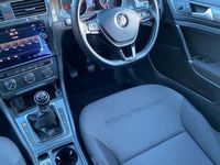 Used VW Golf VII Match 116 HP (85 kW) 2019 White Estate