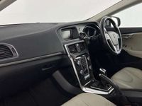 used Volvo V40 Momentum T3