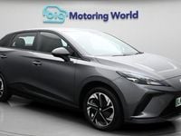 Begagnad MG MG4 EV SE 150 kW (204 HK) 2024 Halvkombi