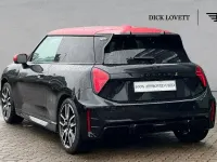 Used Mini Cooper SE Hatch 158 kW (215 HP) 2024 Black Hatchback