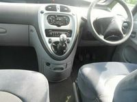 Używany Citroën Xsara Picasso 95 KM (69 kW) 2004 Minivan